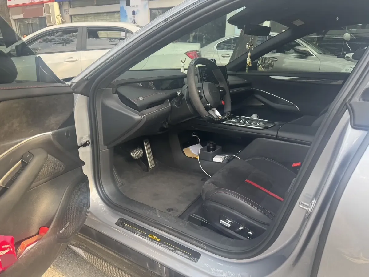 2025 MI SU7 Ultra BEV 93.7KWH,autocango,china used car exporter,china ev exporter,chinese used car exporter,chinese used ev exporter