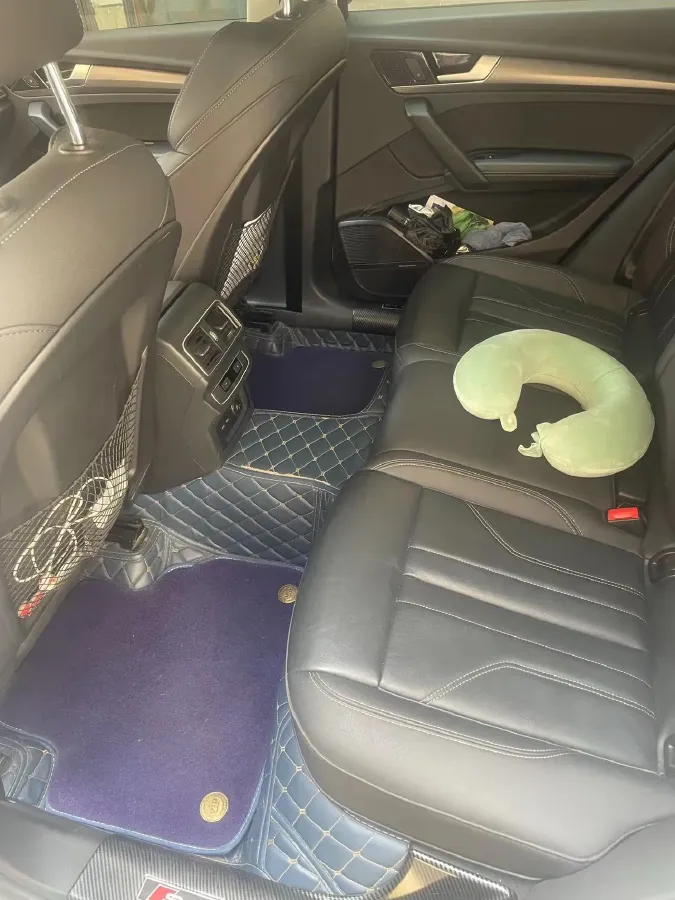 2022 Audi Q5L 2.0T 252HP L4 7DCT,autocango,china used car exporter,china ev exporter,chinese used car exporter,chinese used ev exporter