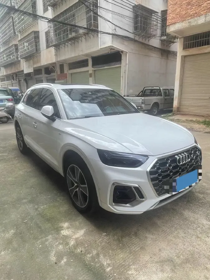2022 Audi Q5L 2.0T 252HP L4 7DCT,autocango,china used car exporter,china ev exporter,chinese used car exporter,chinese used ev exporter
