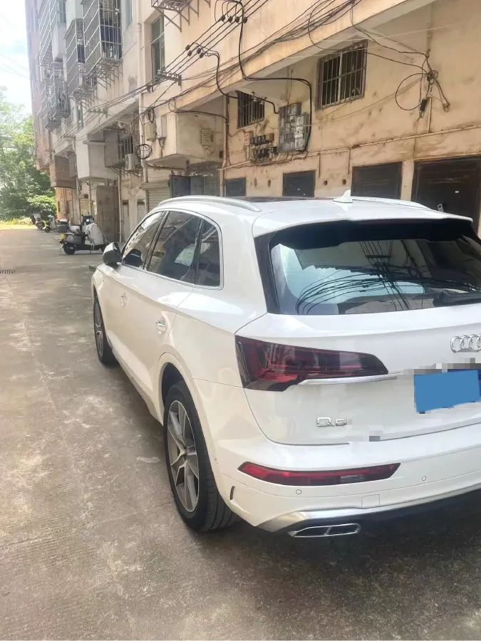 2022 Audi Q5L 2.0T 252HP L4 7DCT,autocango,china used car exporter,china ev exporter,chinese used car exporter,chinese used ev exporter
