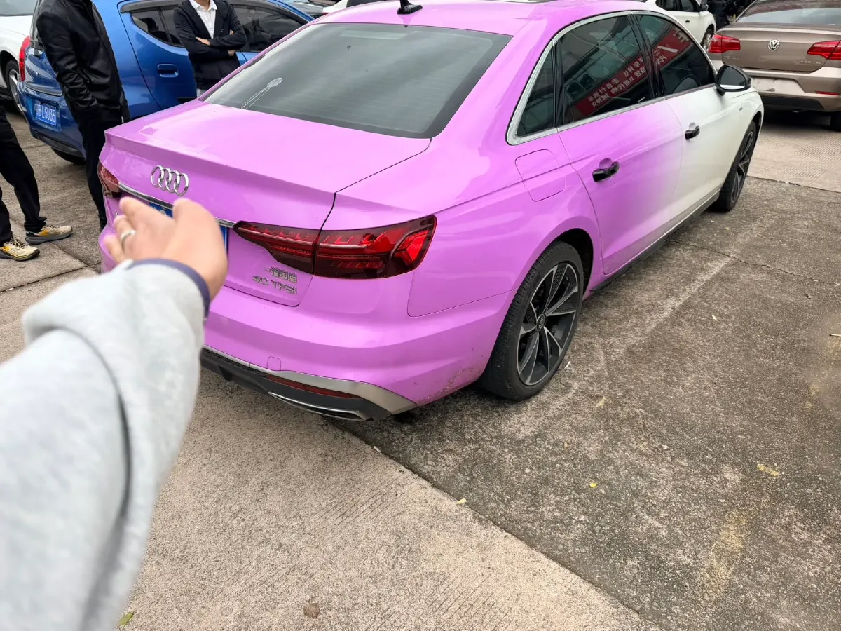 2022 Audi A4L 2.0T 190HP L4 7DCT,autocango,china used car exporter,china ev exporter,chinese used car exporter,chinese used ev exporter