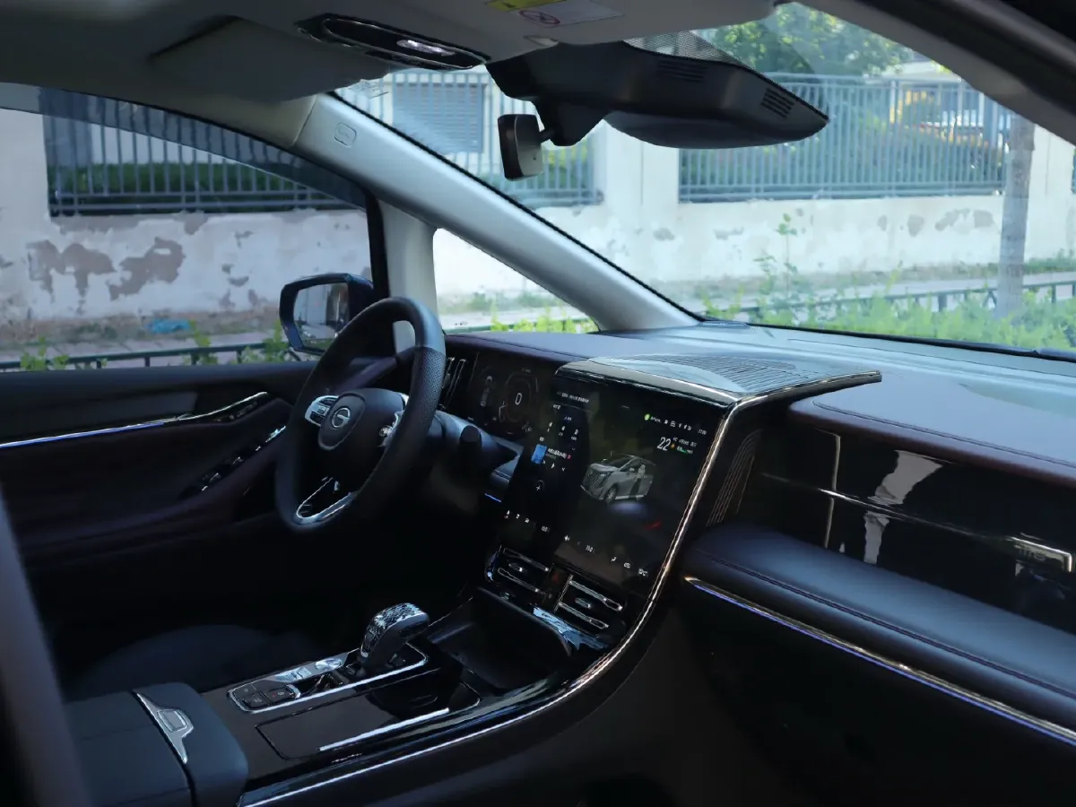 2024 GAC Trumpchi M8 2.0T 252HP L4 8AT,autocango,china used car exporter,china ev exporter,chinese used car exporter,chinese used ev exporter