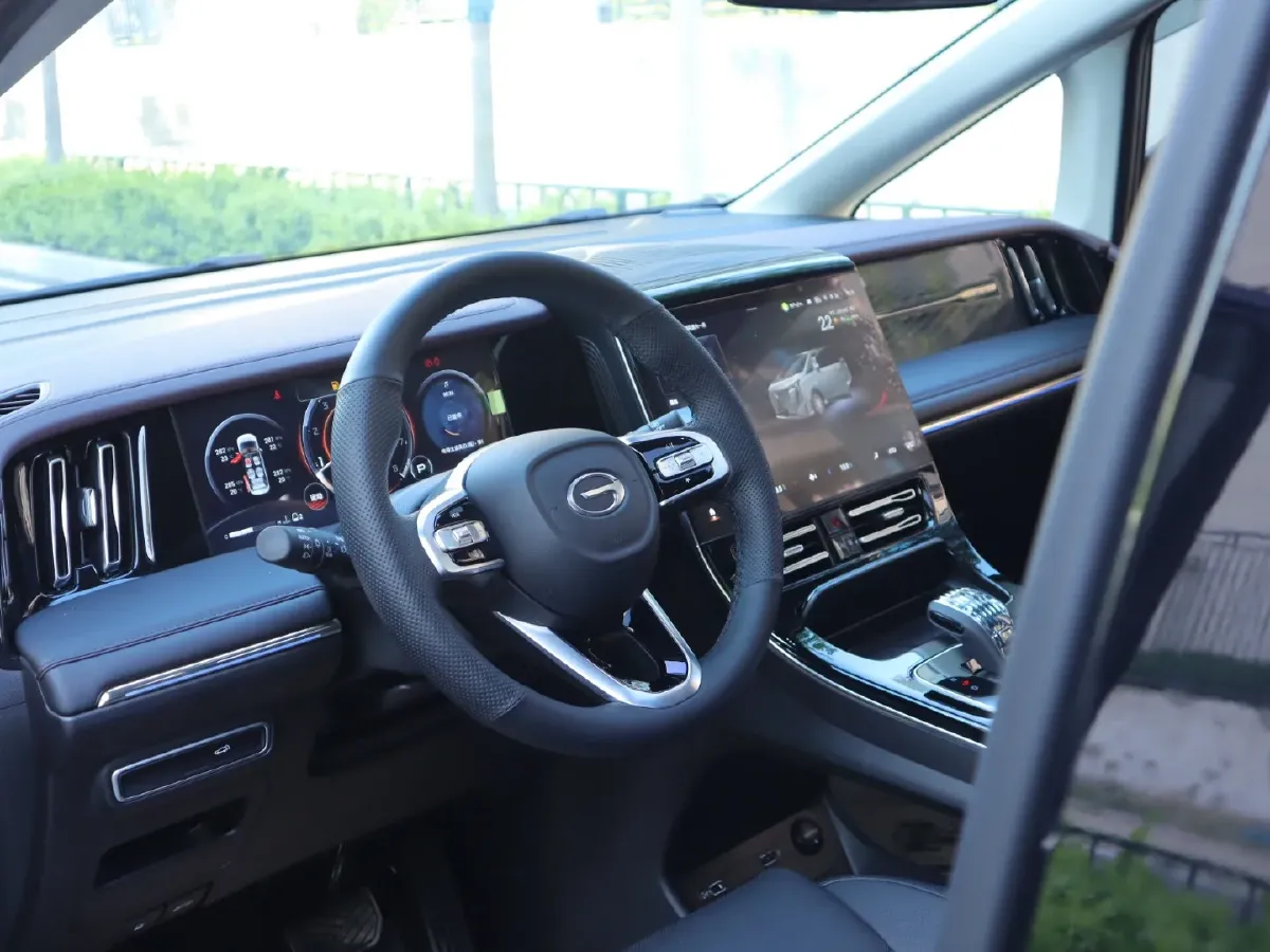 2024 GAC Trumpchi M8 2.0T 252HP L4 8AT,autocango,china used car exporter,china ev exporter,chinese used car exporter,chinese used ev exporter