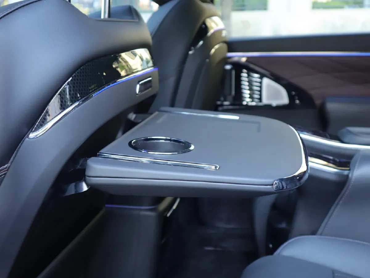 2024 GAC Trumpchi M8 2.0T 252HP L4 8AT,autocango,china used car exporter,china ev exporter,chinese used car exporter,chinese used ev exporter