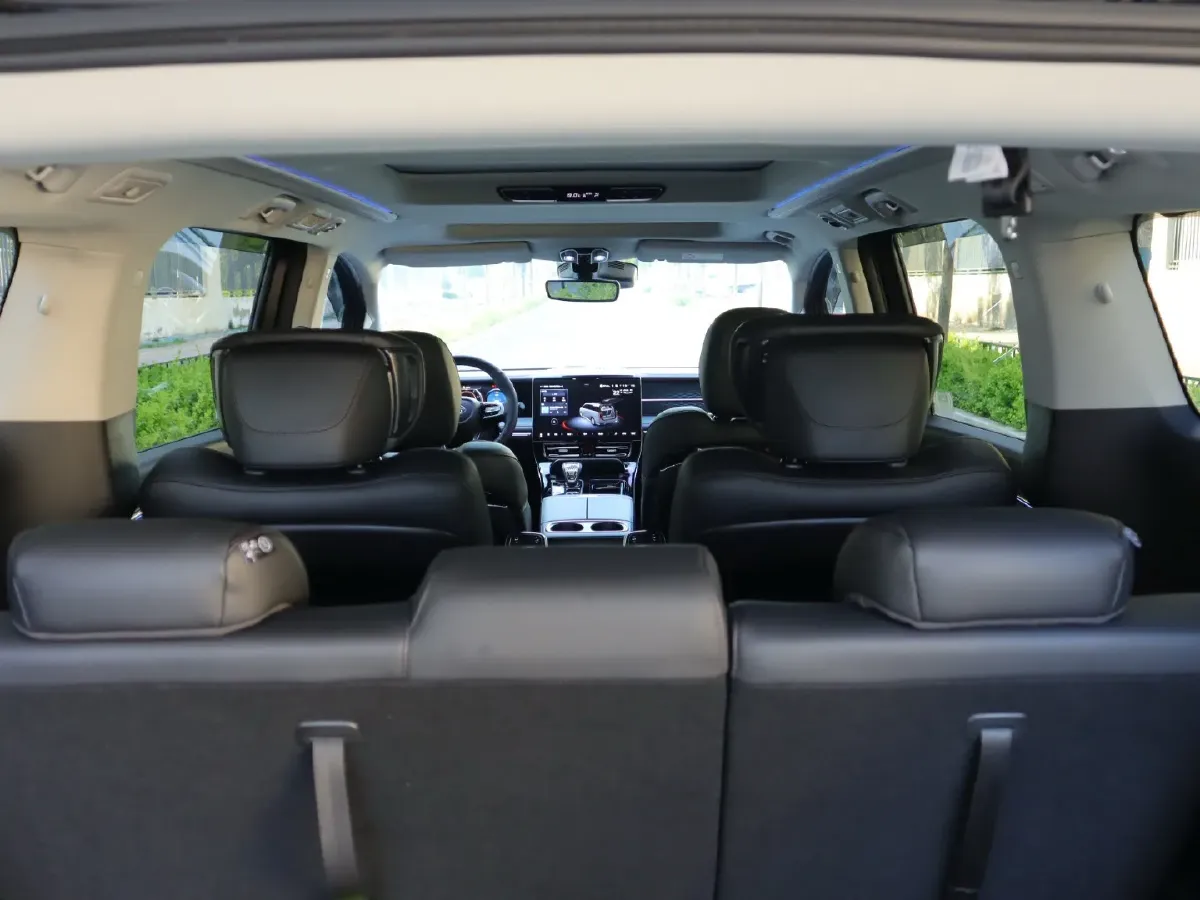 2024 GAC Trumpchi M8 2.0T 252HP L4 8AT,autocango,china used car exporter,china ev exporter,chinese used car exporter,chinese used ev exporter