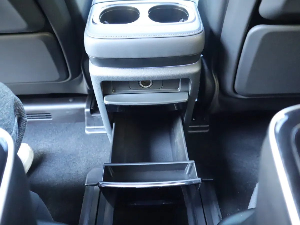 2024 GAC Trumpchi M8 2.0T 252HP L4 8AT,autocango,china used car exporter,china ev exporter,chinese used car exporter,chinese used ev exporter