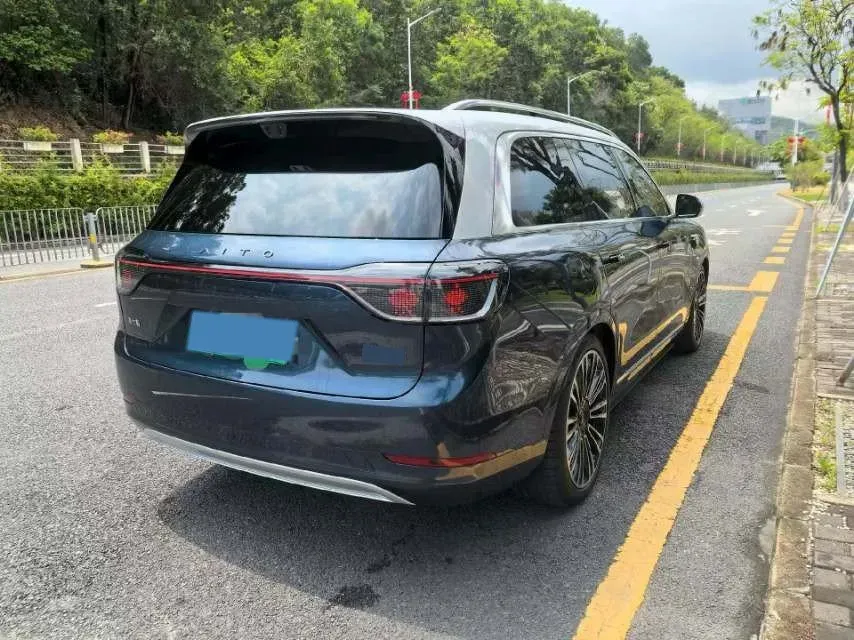 2025 AITO AITO M9 REEV 160HP REEV 52KWH,autocango,china used car exporter,china ev exporter,chinese used car exporter,chinese used ev exporter