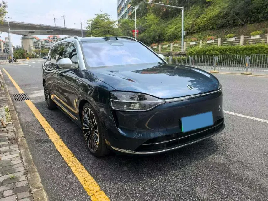 2025 AITO AITO M9 REEV 160HP REEV 52KWH,autocango,china used car exporter,china ev exporter,chinese used car exporter,chinese used ev exporter