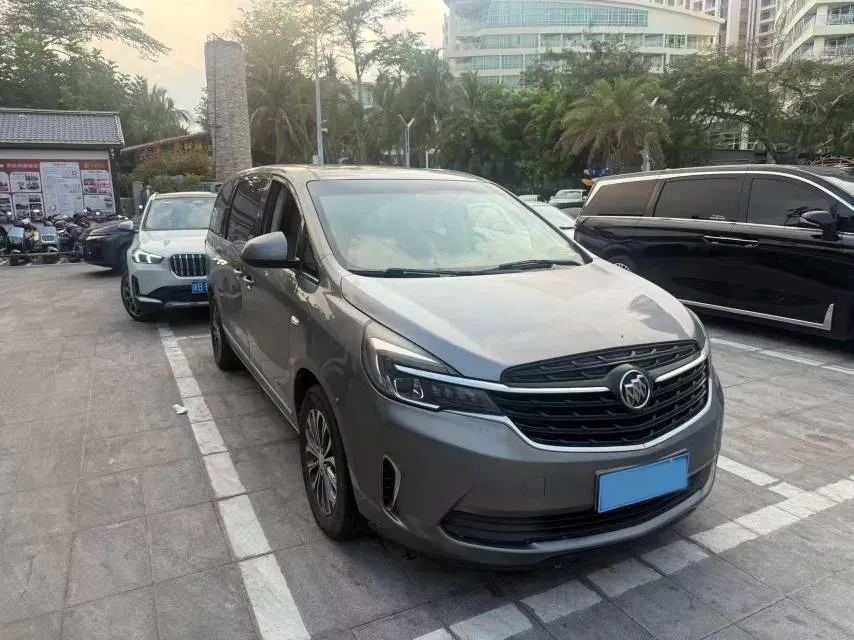 2021 Buick GL8 2.0T 237HP L4 9AT,autocango,china used car exporter,china ev exporter,chinese used car exporter,chinese used ev exporter