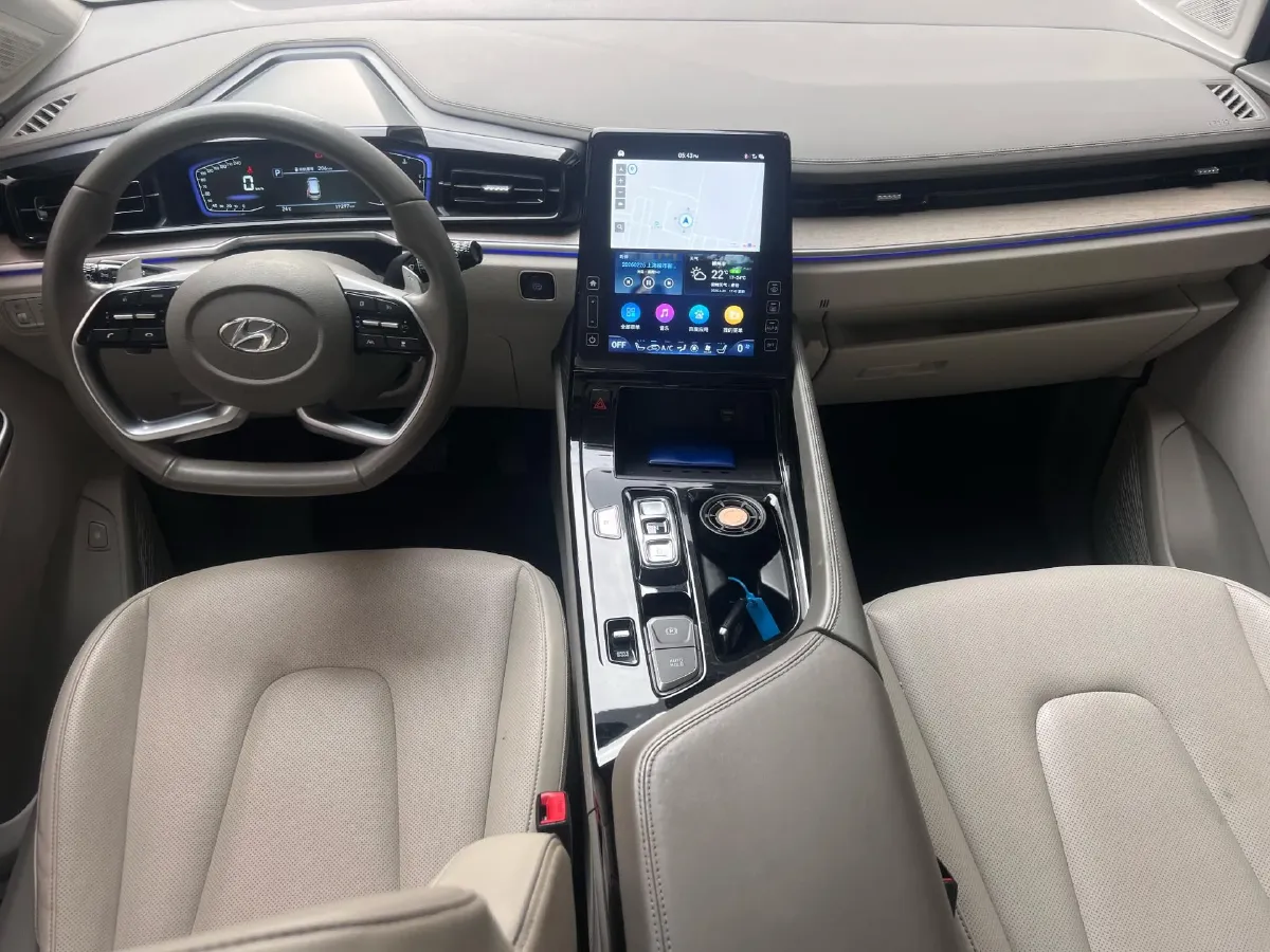 2021 Hyundai Custo 2.0T 236HP L4 8AT,autocango,china used car exporter,china ev exporter,chinese used car exporter,chinese used ev exporter