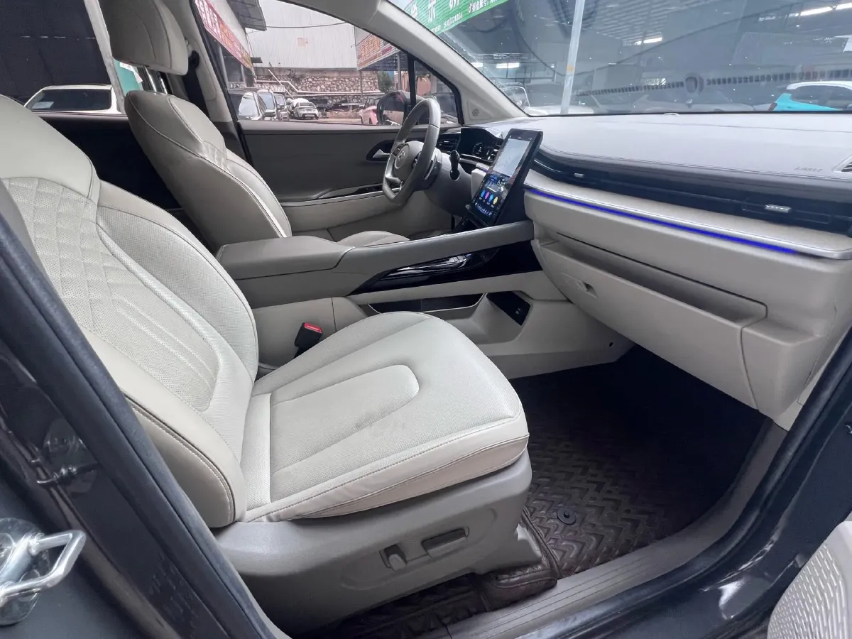 2021 Hyundai Custo 2.0T 236HP L4 8AT,autocango,china used car exporter,china ev exporter,chinese used car exporter,chinese used ev exporter