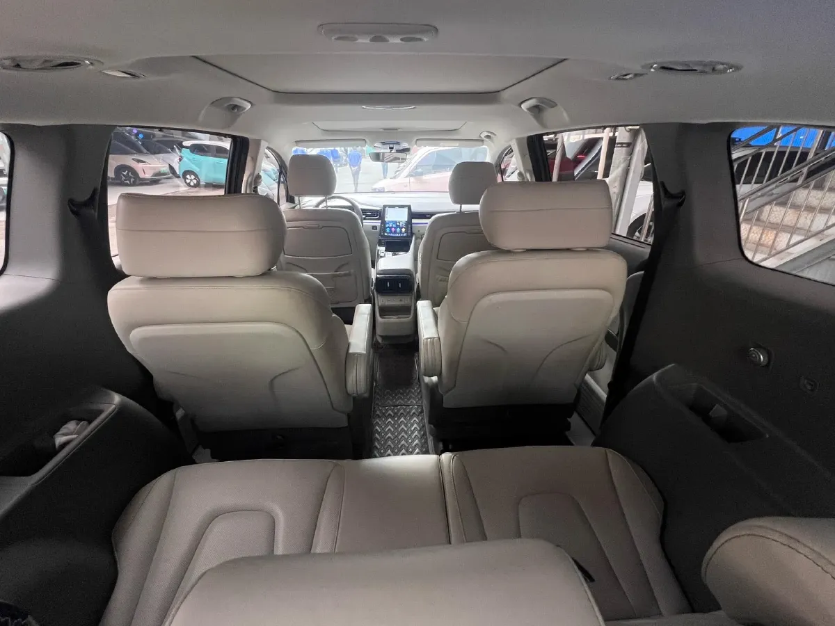 2021 Hyundai Custo 2.0T 236HP L4 8AT,autocango,china used car exporter,china ev exporter,chinese used car exporter,chinese used ev exporter