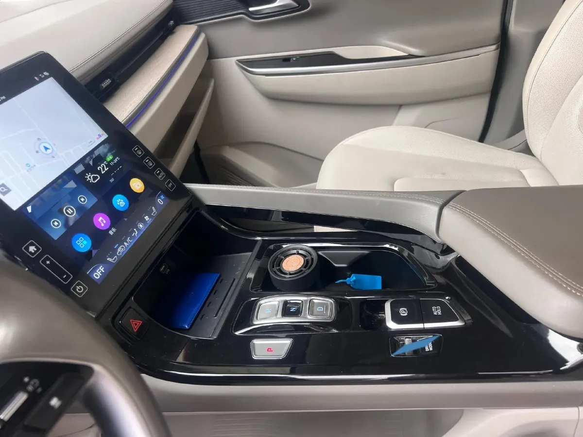 2021 Hyundai Custo 2.0T 236HP L4 8AT,autocango,china used car exporter,china ev exporter,chinese used car exporter,chinese used ev exporter