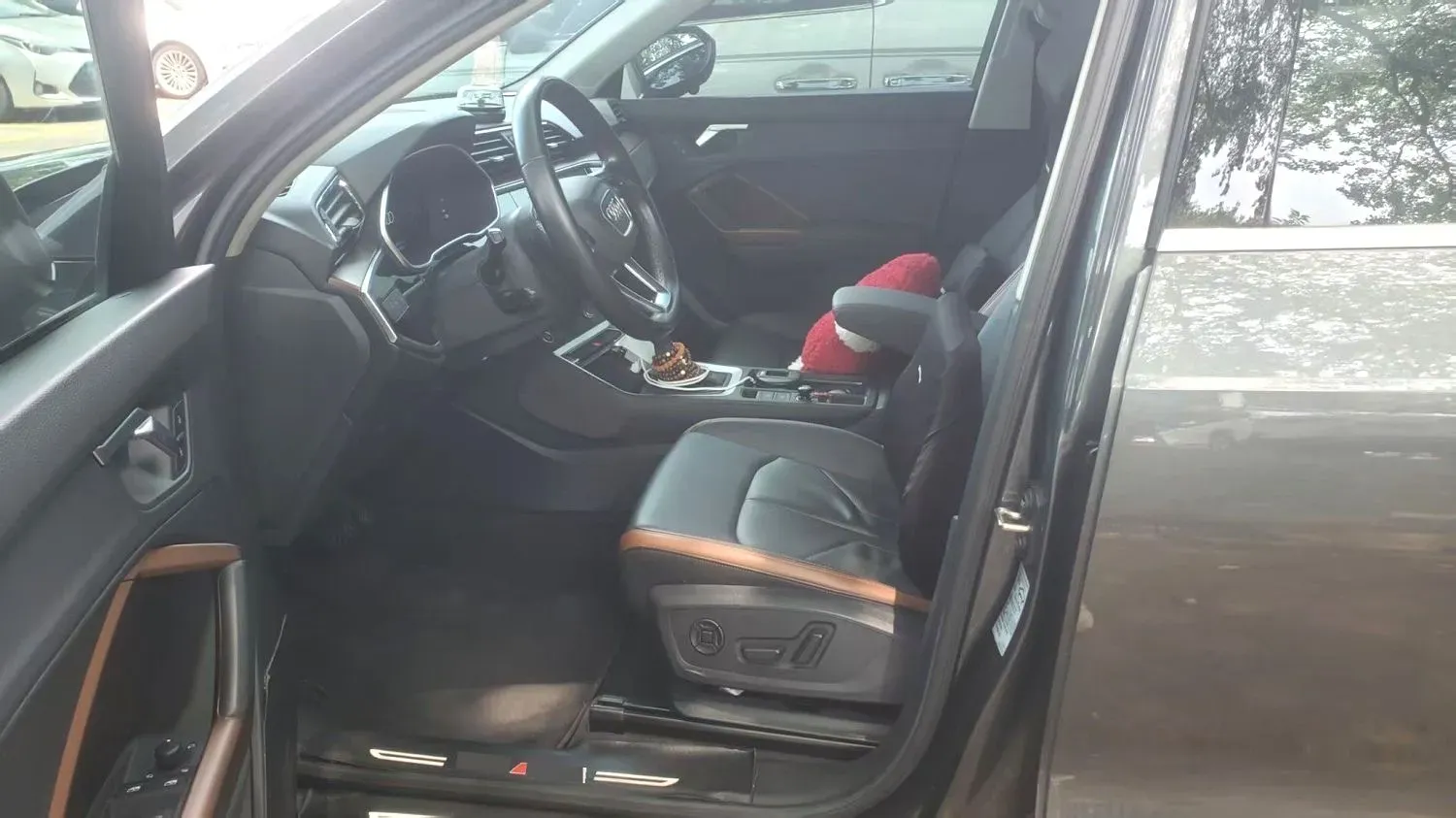 2022 Audi Q3 1.4T 150HP L4 7DCT,autocango,china used car exporter,china ev exporter,chinese used car exporter,chinese used ev exporter