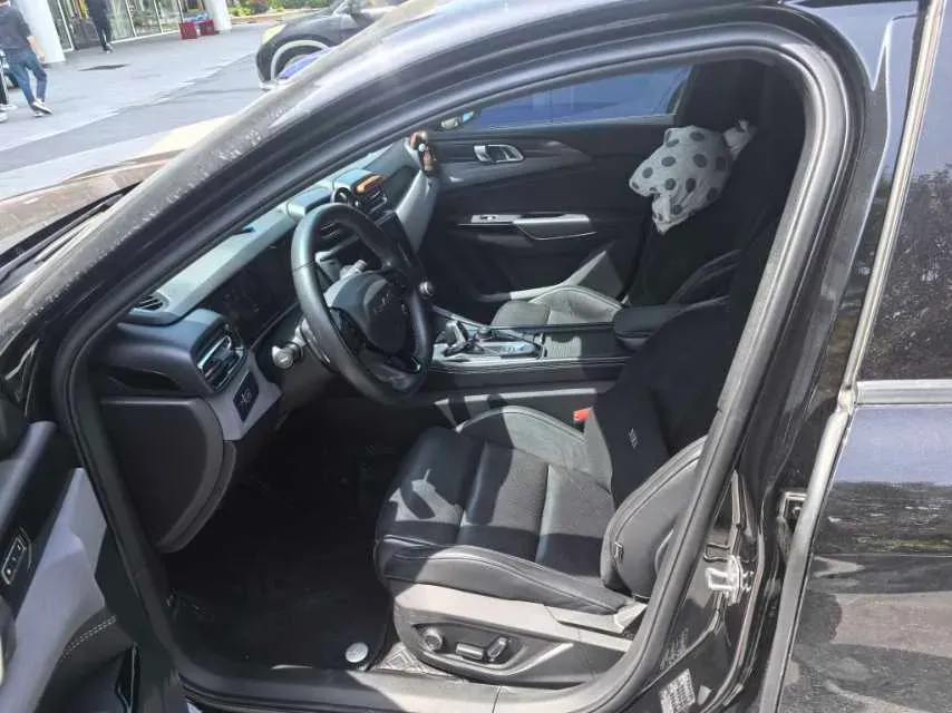 2022 LYNK&CO 03 2.0T 190HP L4 7DCT,autocango,china used car exporter,china ev exporter,chinese used car exporter,chinese used ev exporter