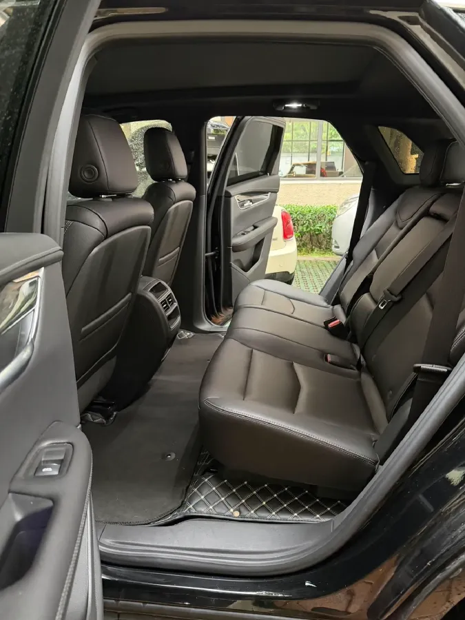 2021 Cadillac XT5 2.0T 237HP L4 9AT,autocango,china used car exporter,china ev exporter,chinese used car exporter,chinese used ev exporter