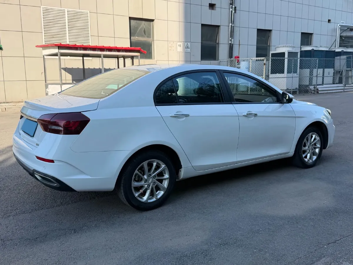 2020 Geely Emgrand 1.5L 109HP L4 5MT,autocango,china used car exporter,china ev exporter,chinese used car exporter,chinese used ev exporter