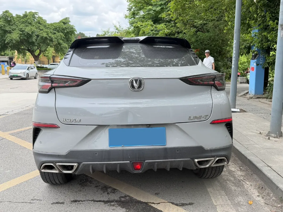 2020 ChangAn UNI-T 1.5T 180HP L4 7DCT,autocango,china used car exporter,china ev exporter,chinese used car exporter,chinese used ev exporter