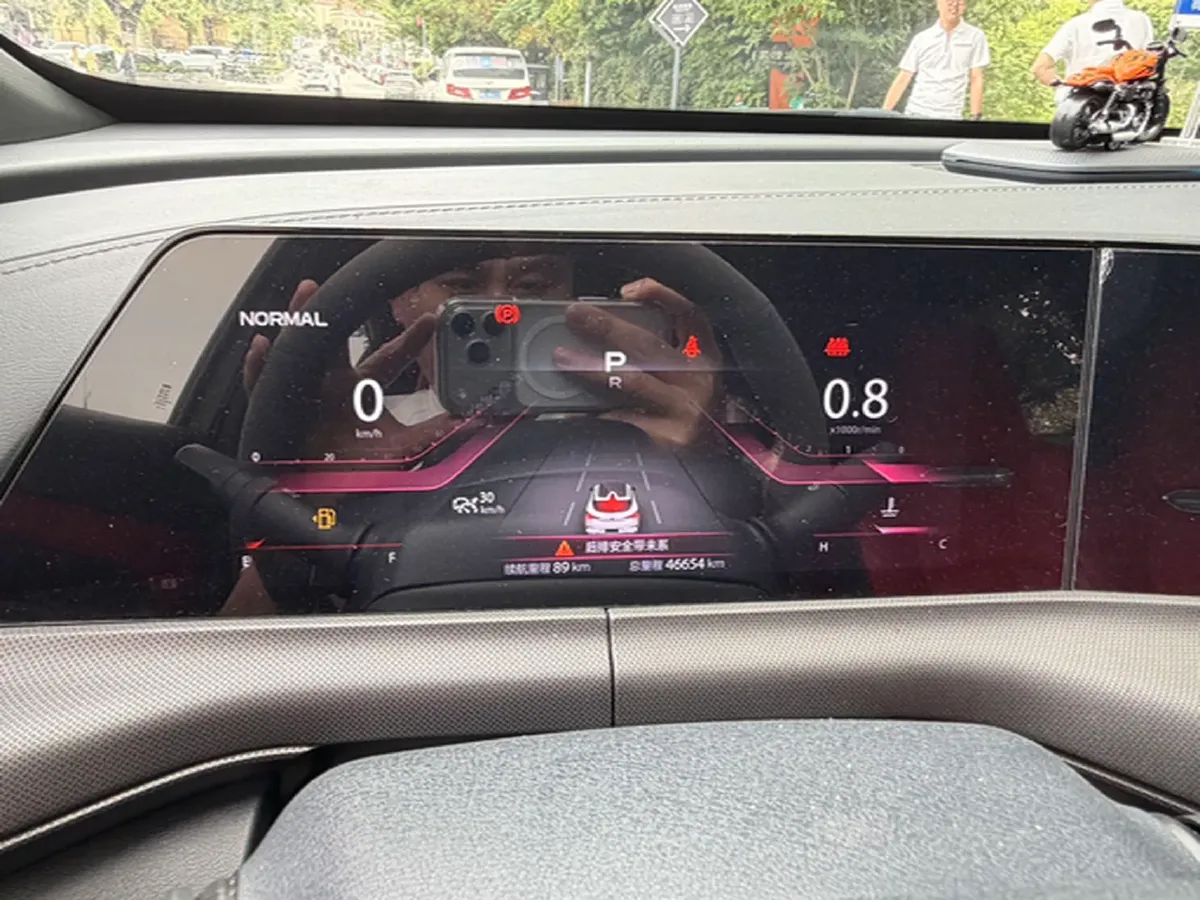 2020 ChangAn UNI-T 1.5T 180HP L4 7DCT,autocango,china used car exporter,china ev exporter,chinese used car exporter,chinese used ev exporter