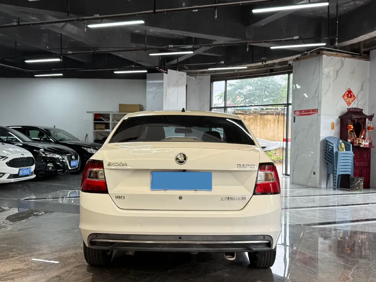 2018 Skoda Rapid 1.6L 110HP L4 6AT,autocango,china used car exporter,china ev exporter,chinese used car exporter,chinese used ev exporter