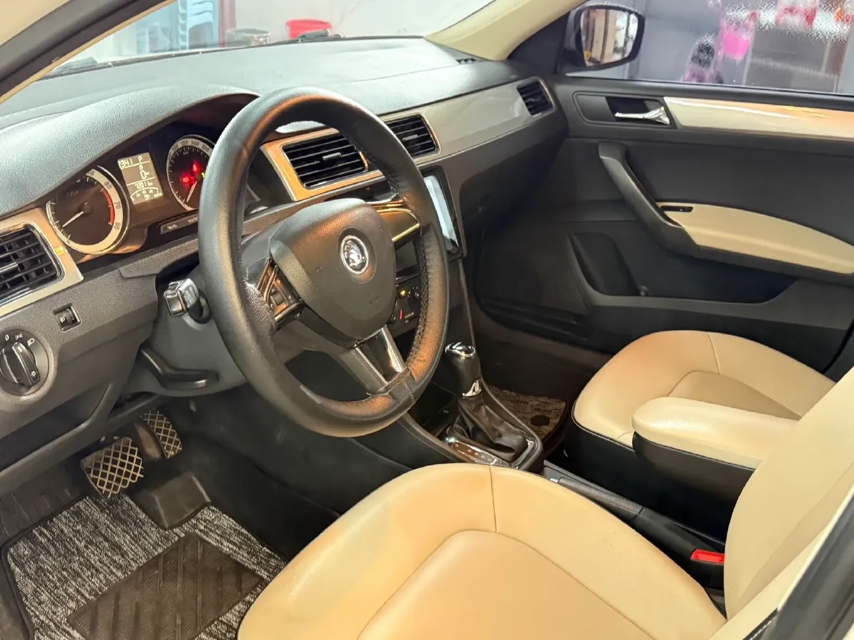 2018 Skoda Rapid 1.6L 110HP L4 6AT,autocango,china used car exporter,china ev exporter,chinese used car exporter,chinese used ev exporter