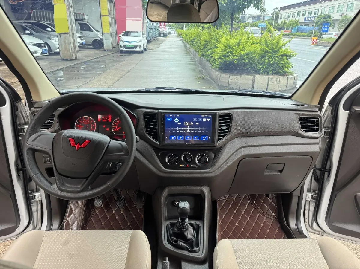 2022 JinBei Little Sea Lion X30 1.5L 102HP L4 5MT,autocango,china used car exporter,china ev exporter,chinese used car exporter,chinese used ev exporter