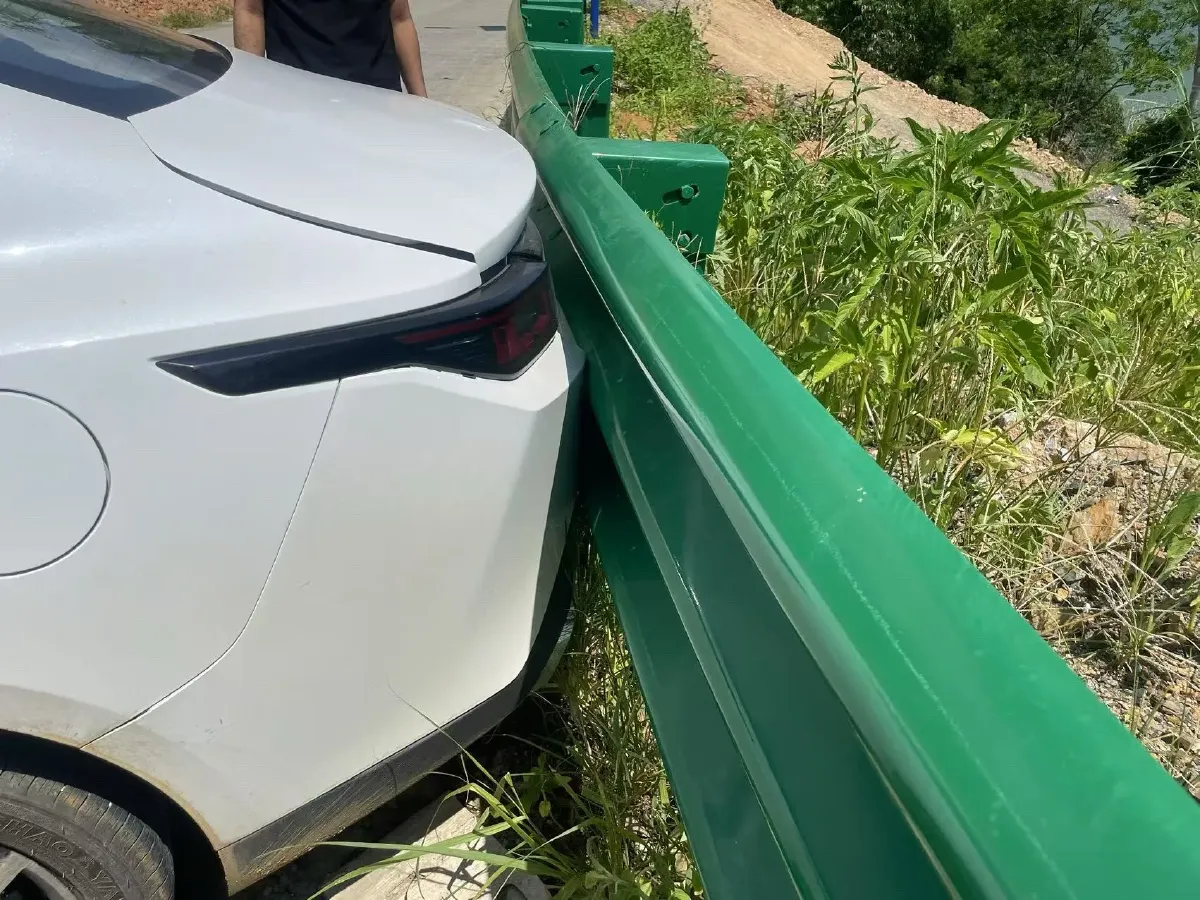 2025 ChangAn Eado 1.5T 192HP L4 7DCT,autocango,china used car exporter,china ev exporter,chinese used car exporter,chinese used ev exporter