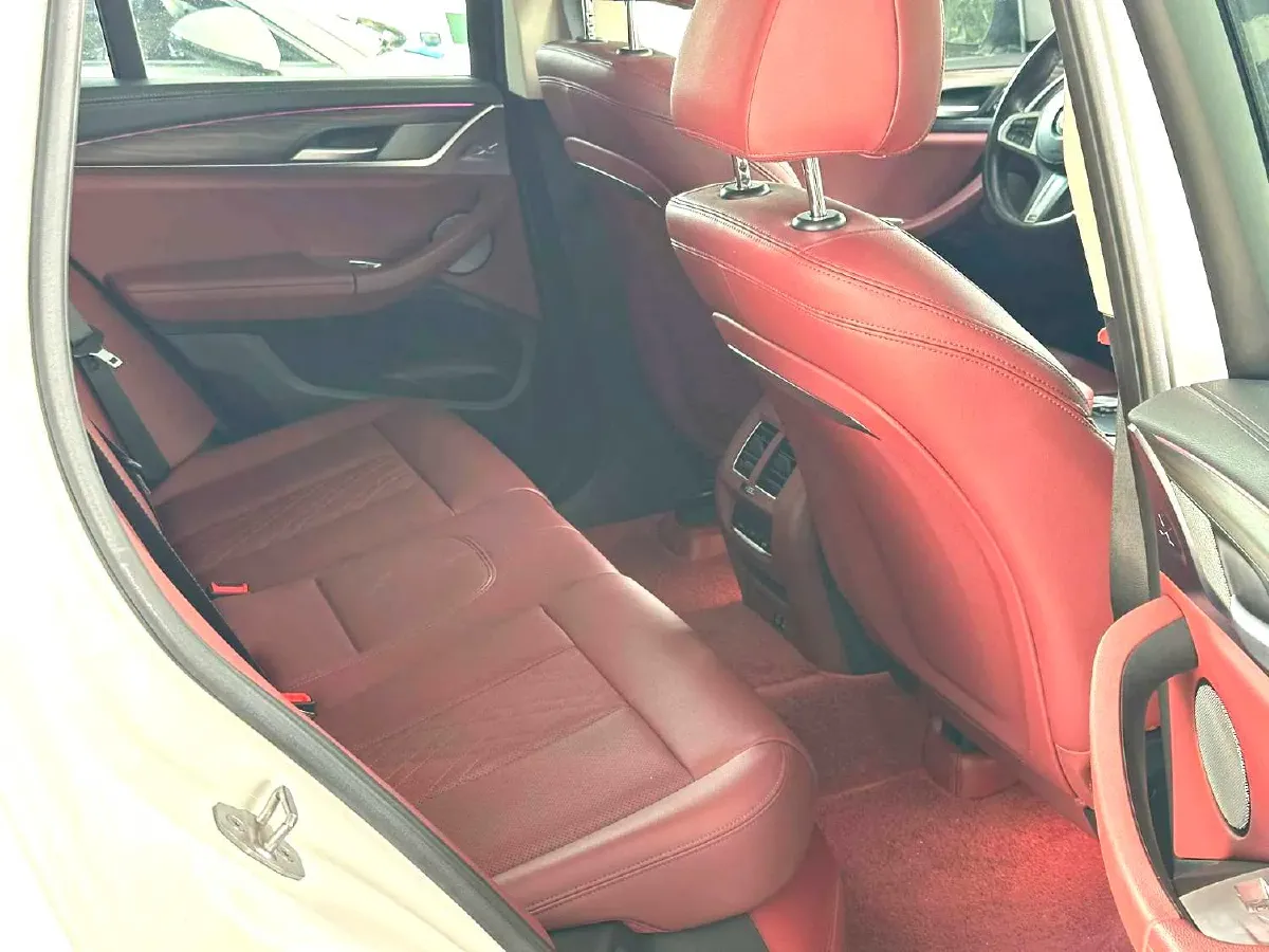 2022 BMW X3 2.0T 252HP L4 8AT,autocango,china used car exporter,china ev exporter,chinese used car exporter,chinese used ev exporter