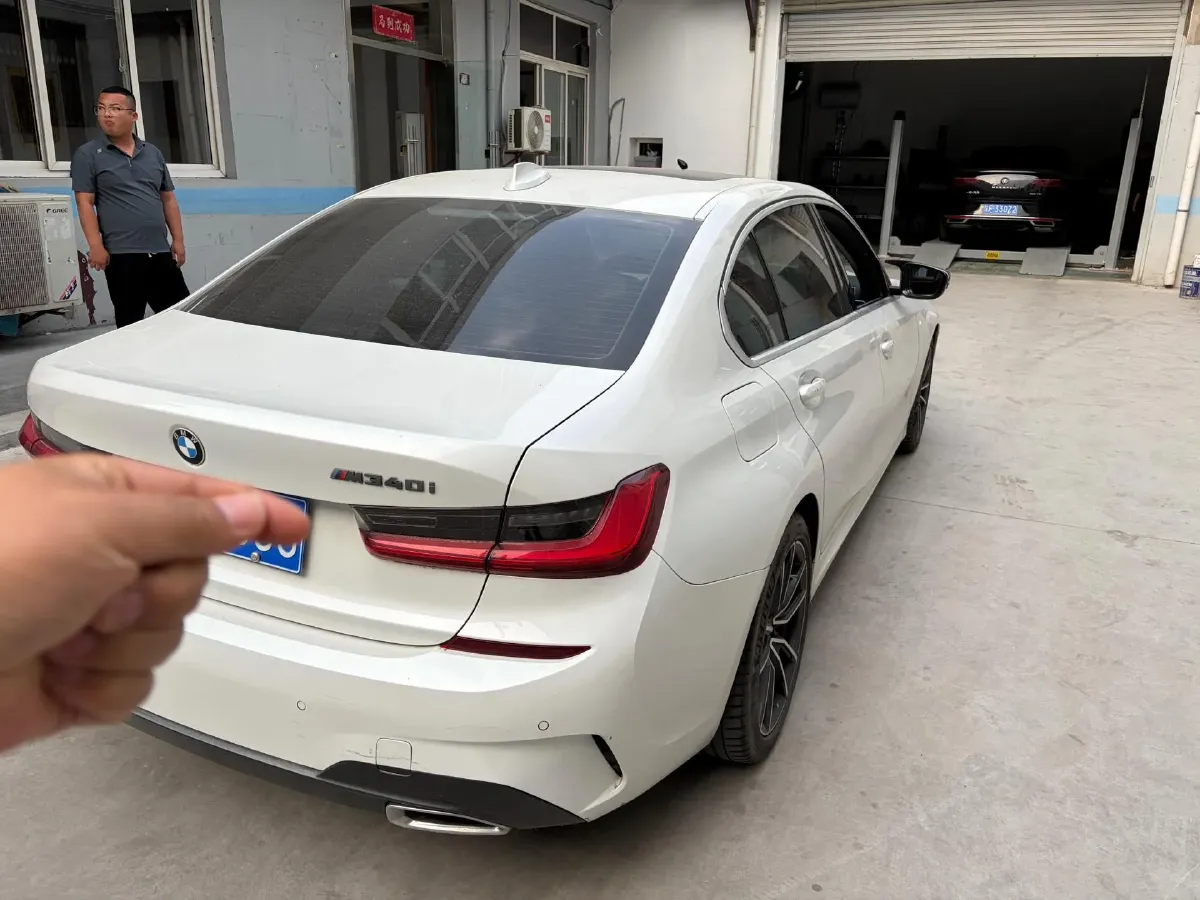 2021 BMW 3 Series 2.0T 156HP L4 8AT,autocango,china used car exporter,china ev exporter,chinese used car exporter,chinese used ev exporter