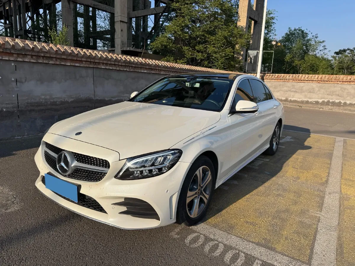 2020 Mercedes-Benz C Class 1.5T 184HP L4 9AT,autocango,china used car exporter,china ev exporter,chinese used car exporter,chinese used ev exporter