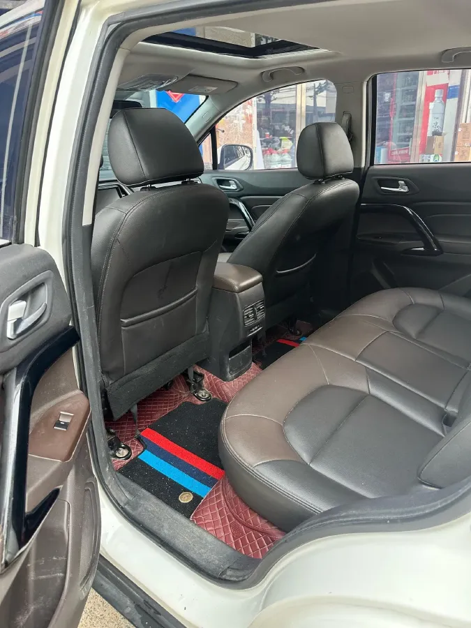 2018 Roewe RX5 1.5T 169HP L4 6MT,autocango,china used car exporter,china ev exporter,chinese used car exporter,chinese used ev exporter