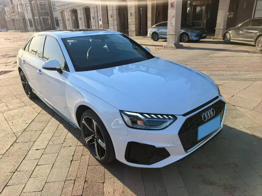 2024 Audi A4L 2.0T 190HP L4 7DCT,autocango,china used car exporter,china ev exporter,chinese used car exporter,chinese used ev exporter