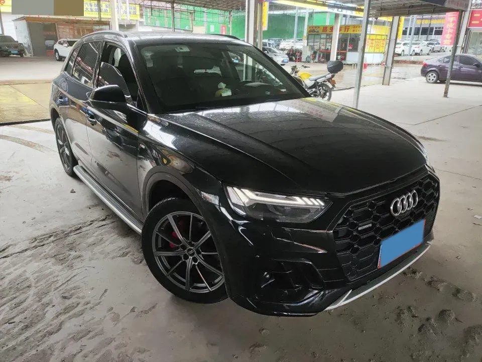 2021 Audi Q5L 2.0T 252HP L4 7DCT,autocango,china used car exporter,china ev exporter,chinese used car exporter,chinese used ev exporter