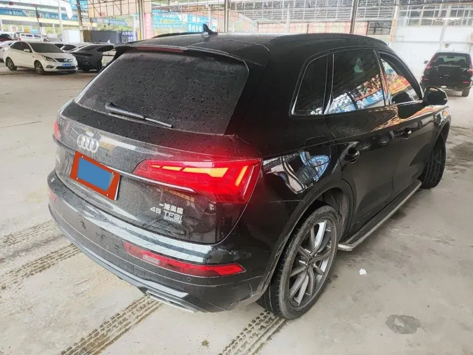 2021 Audi Q5L 2.0T 252HP L4 7DCT,autocango,china used car exporter,china ev exporter,chinese used car exporter,chinese used ev exporter