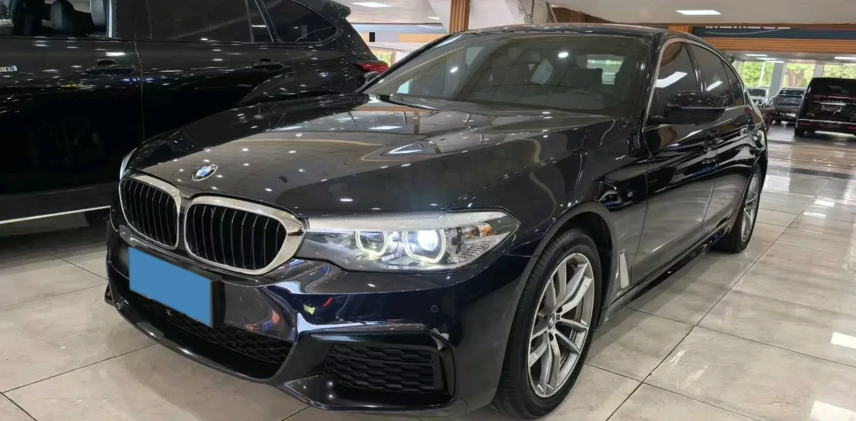 2020 BMW 5 Series 2.0T 184HP L4 8AT,autocango,china used car exporter,china ev exporter,chinese used car exporter,chinese used ev exporter