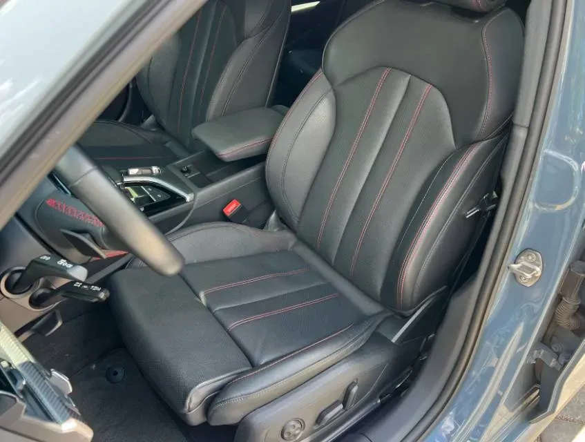 2022 Audi A4L 2.0T 190HP L4 7DCT,autocango,china used car exporter,china ev exporter,chinese used car exporter,chinese used ev exporter