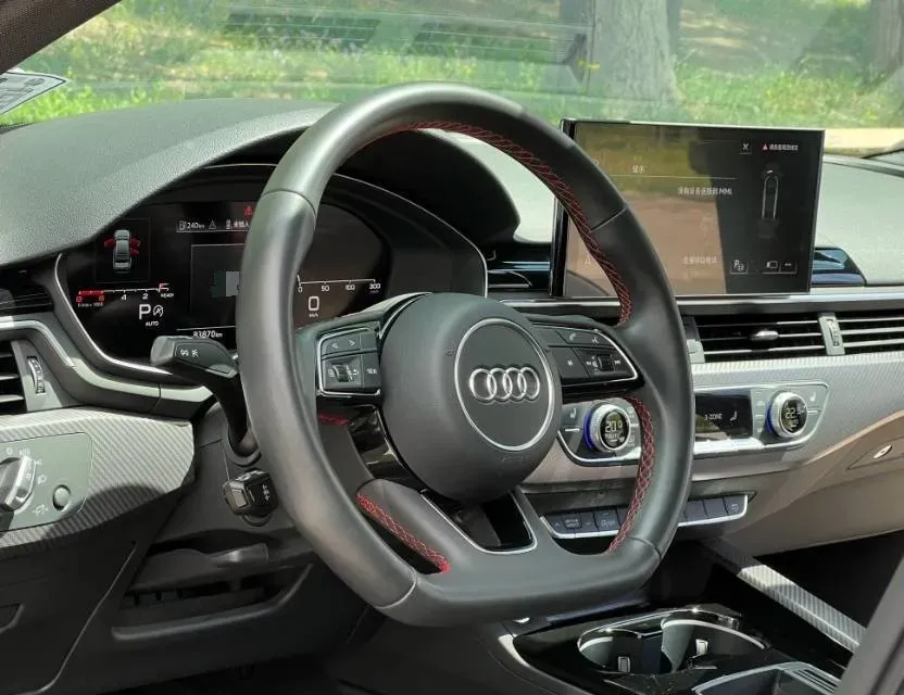 2022 Audi A4L 2.0T 190HP L4 7DCT,autocango,china used car exporter,china ev exporter,chinese used car exporter,chinese used ev exporter