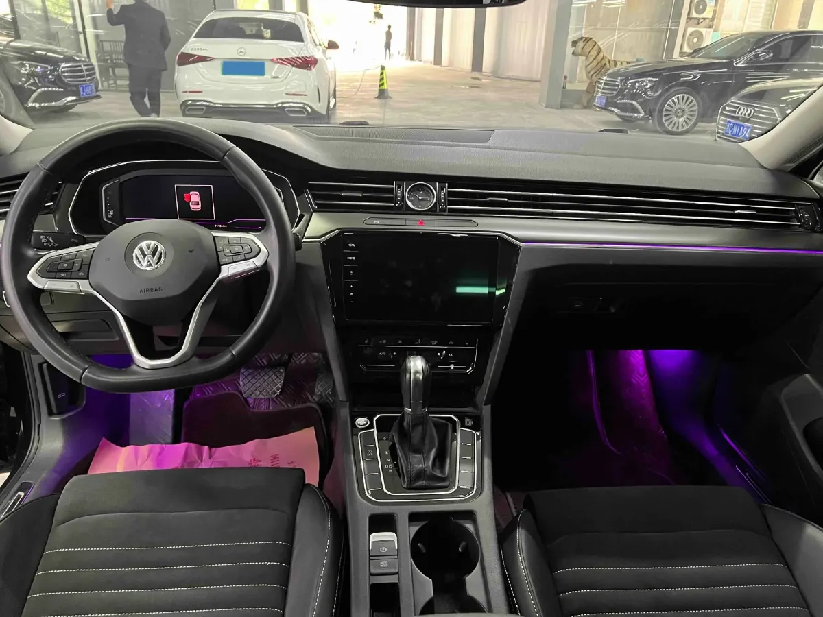 2020 Volkswagen Magotan 2.0T 186HP L4 7DCT,autocango,china used car exporter,china ev exporter,chinese used car exporter,chinese used ev exporter