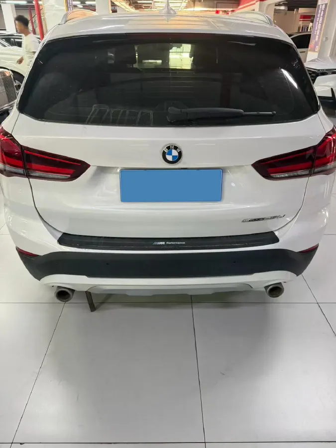 2022 BMW X1 1.5T 140HP L3 7DCT,autocango,china used car exporter,china ev exporter,chinese used car exporter,chinese used ev exporter
