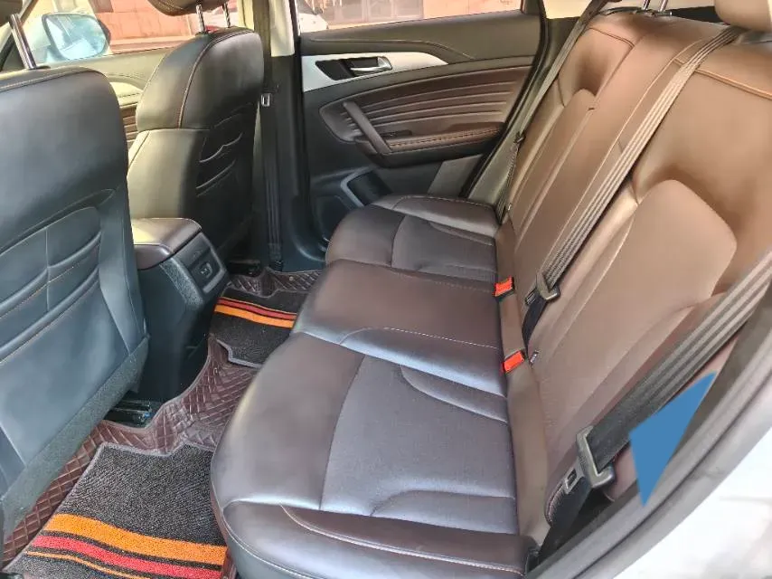 2019 ChangAn CS35 Plus 1.6L 128HP L4 5MT,autocango,china used car exporter,china ev exporter,chinese used car exporter,chinese used ev exporter