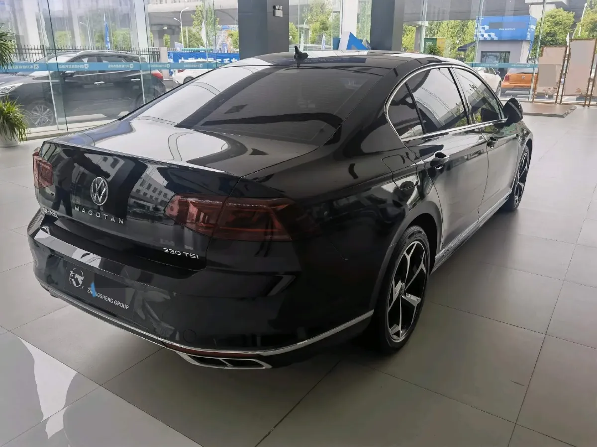 2023 Volkswagen Magotan 2.0T 186HP L4 7DCT,autocango,china used car exporter,china ev exporter,chinese used car exporter,chinese used ev exporter