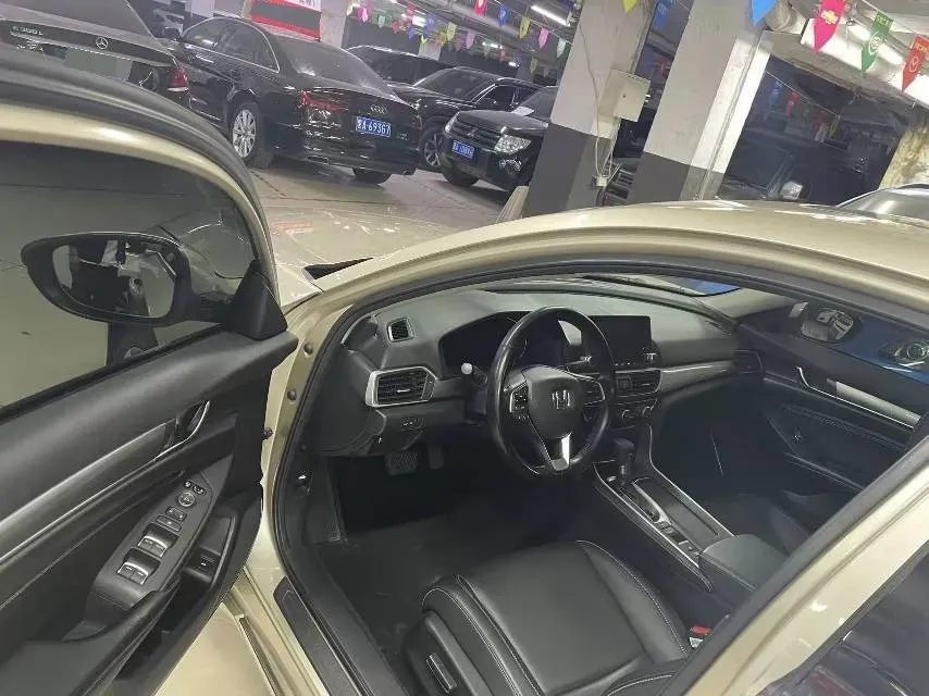 2019 Honda Inspire 1.5T 194HP L4 CVT,autocango,china used car exporter,china ev exporter,chinese used car exporter,chinese used ev exporter