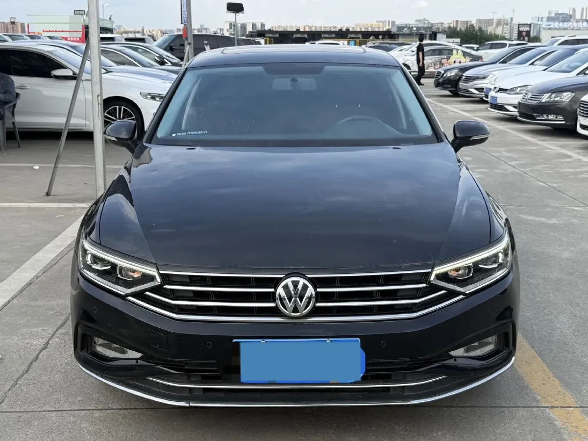 2020 Volkswagen Magotan 1.4T 150HP L4 7DCT,autocango,china used car exporter,china ev exporter,chinese used car exporter,chinese used ev exporter