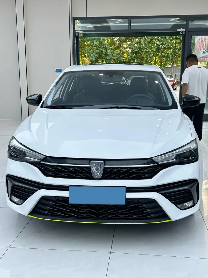 2021 Roewe i5 1.5L 120HP L4 CVT,autocango,china used car exporter,china ev exporter,chinese used car exporter,chinese used ev exporter