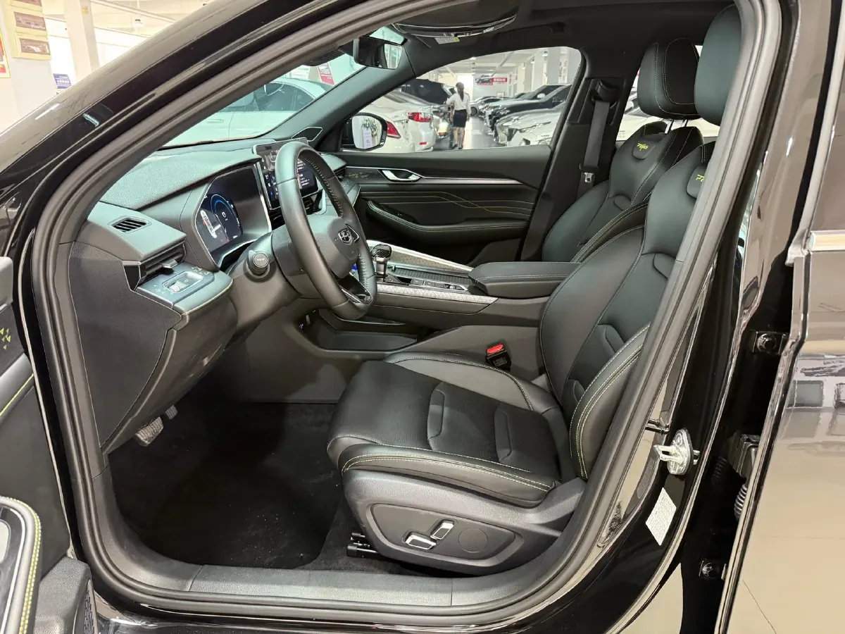 2023 Geely Preface 1.5T 181HP L4 7DCT,autocango,china used car exporter,china ev exporter,chinese used car exporter,chinese used ev exporter