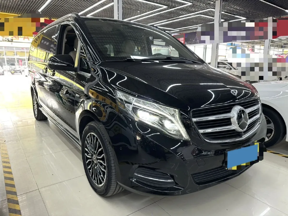 2018 Mercedes-Benz V Class 2.0T 211HP L4 7AT,autocango,china used car exporter,china ev exporter,chinese used car exporter,chinese used ev exporter