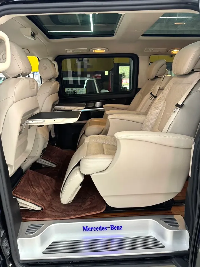 2018 Mercedes-Benz V Class 2.0T 211HP L4 7AT,autocango,china used car exporter,china ev exporter,chinese used car exporter,chinese used ev exporter