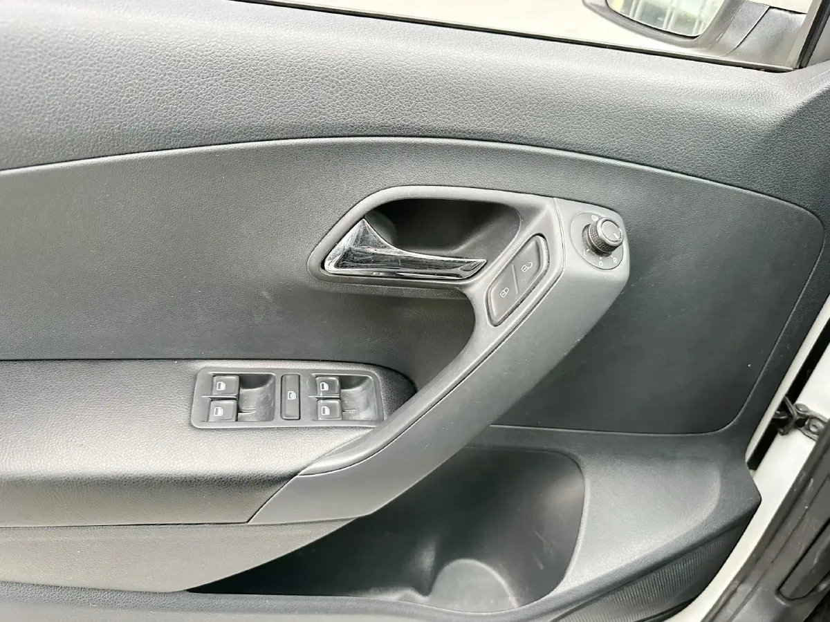 2019 Volkswagen Polo 1.5L 113HP L4 6AT,autocango,china used car exporter,china ev exporter,chinese used car exporter,chinese used ev exporter