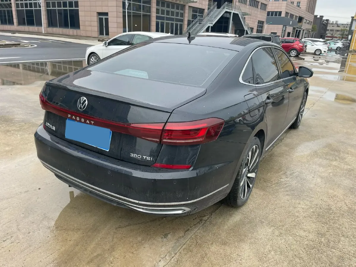 2024 Volkswagen Passat 2.0T 220HP L4 7DCT,autocango,china used car exporter,china ev exporter,chinese used car exporter,chinese used ev exporter