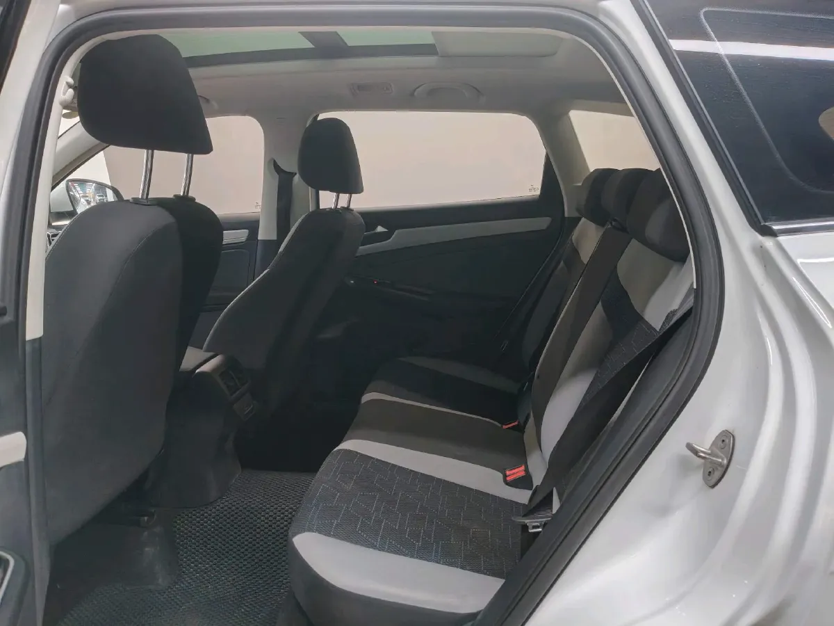 2023 Jetta VS7 1.4T 150HP L4 6AT,autocango,china used car exporter,china ev exporter,chinese used car exporter,chinese used ev exporter